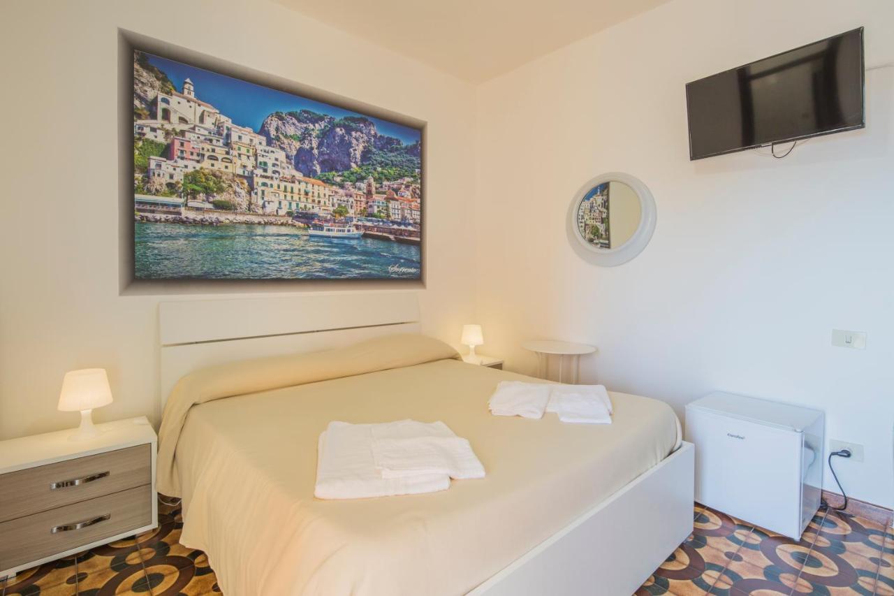 Hotel Rosy Battipaglia Bagian luar foto