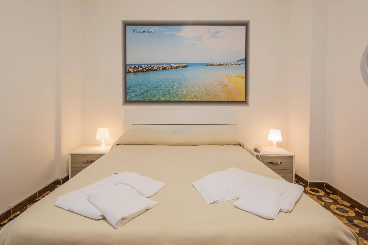 Hotel Rosy Battipaglia Bagian luar foto