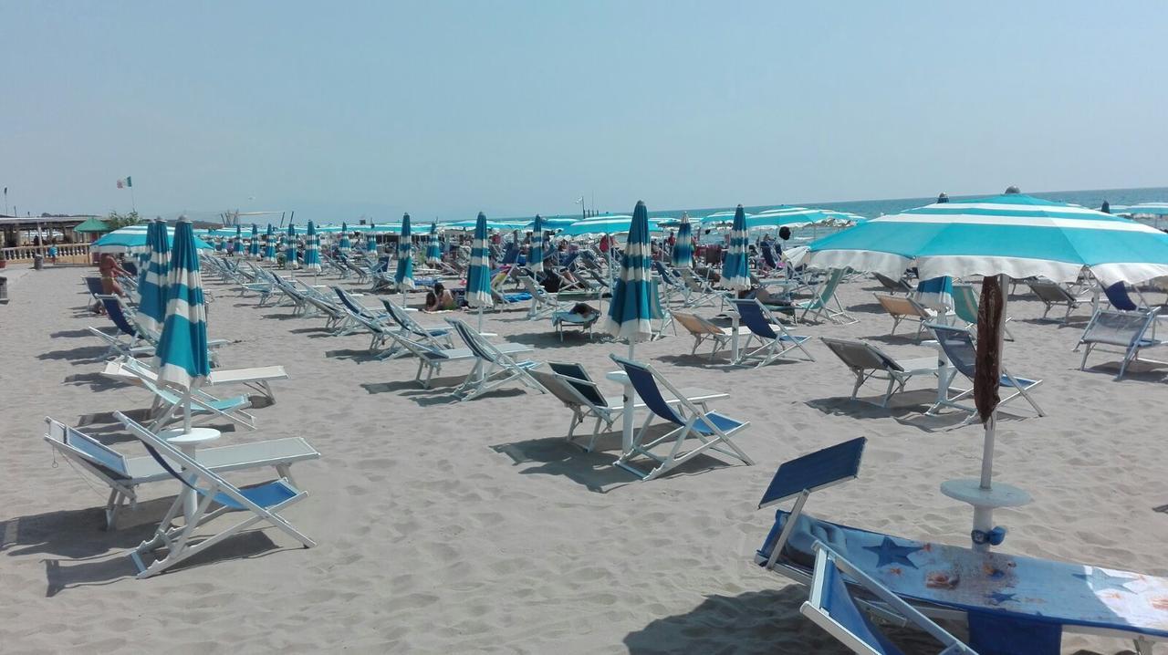 Hotel Rosy Battipaglia Bagian luar foto