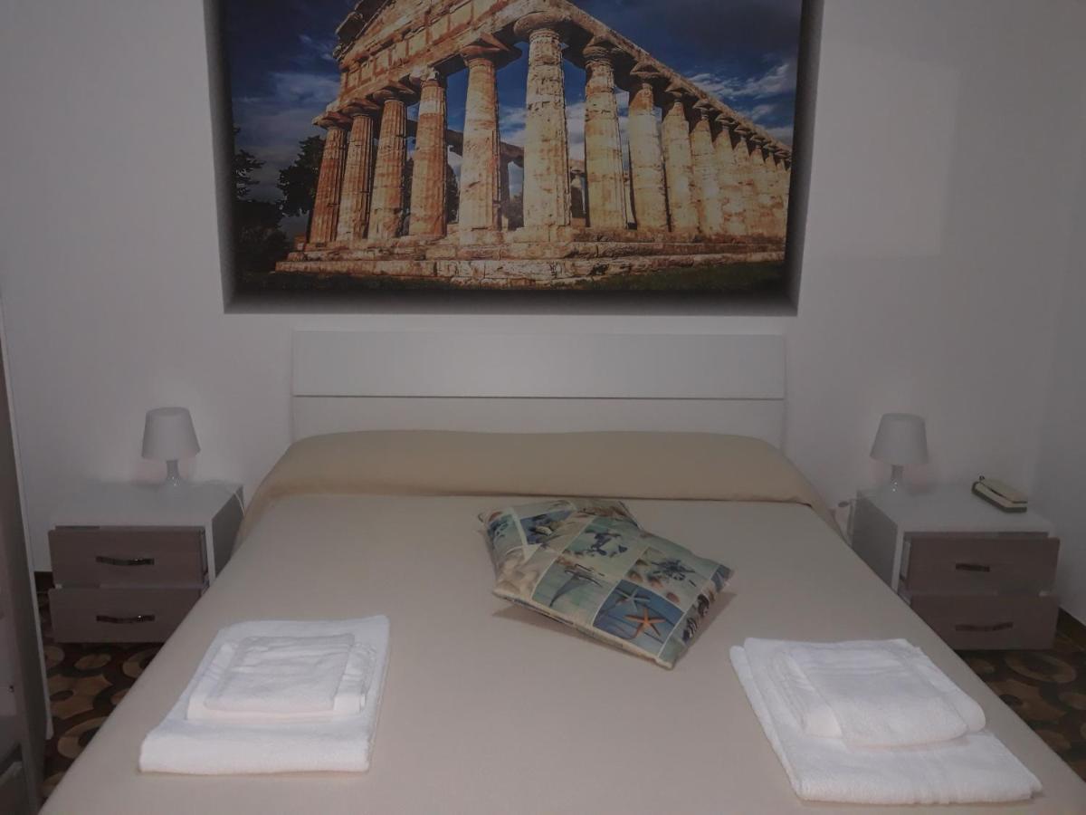 Hotel Rosy Battipaglia Bagian luar foto